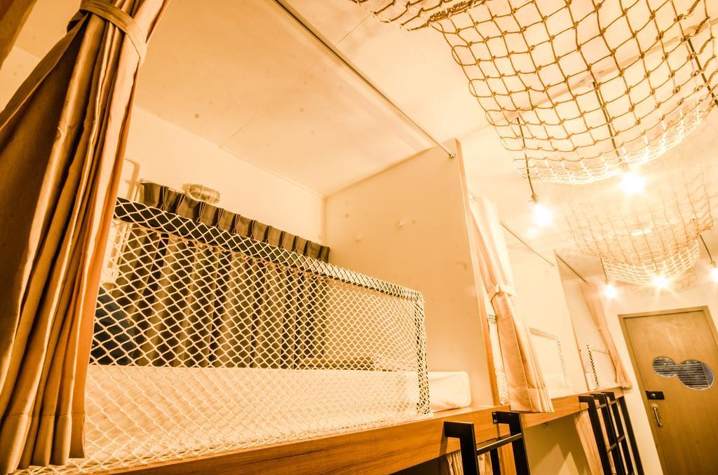 Pier 49 Hostel Bangkok Eksteriør billede