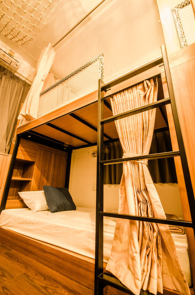 Pier 49 Hostel Bangkok Eksteriør billede