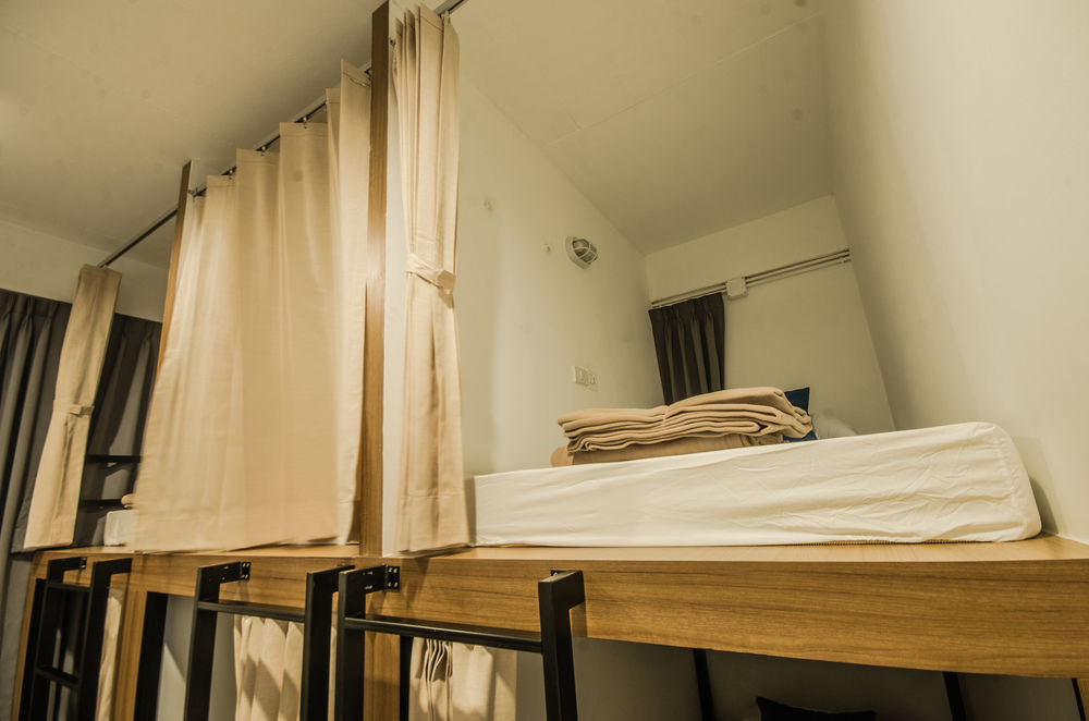 Pier 49 Hostel Bangkok Eksteriør billede