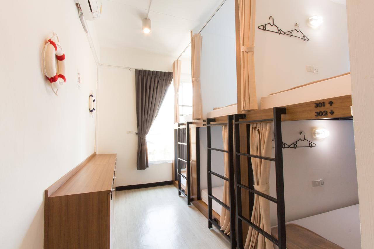 Pier 49 Hostel Bangkok Eksteriør billede