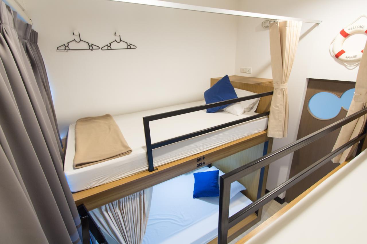 Pier 49 Hostel Bangkok Eksteriør billede